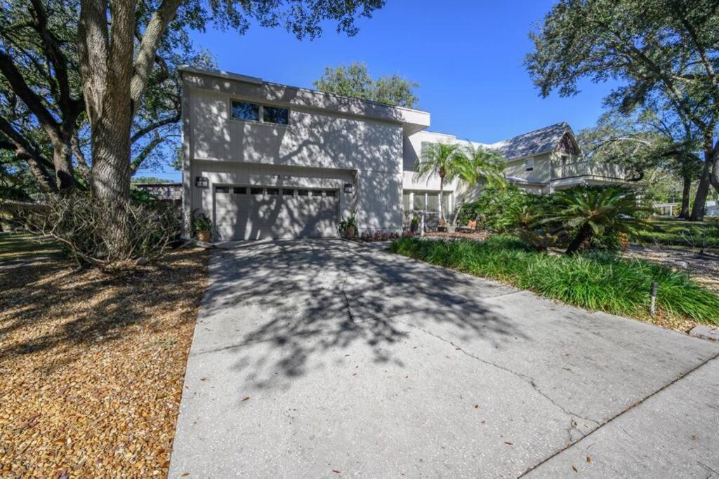 Villa Reel Relaxing Across From River In Huge 24 Foot Swim Spa à Tampa Extérieur photo